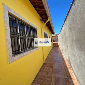 Casa em Mongaguá, bairro Itaguaí
