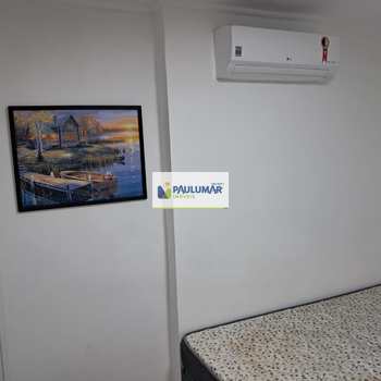 Apartamento em Mongaguá, bairro Centro