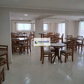 Apartamento em Mongaguá, bairro Centro
