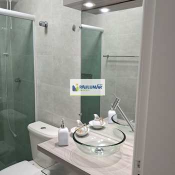 Apartamento em Mongaguá, bairro Centro
