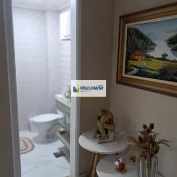 Apartamento em Mongaguá, bairro Centro