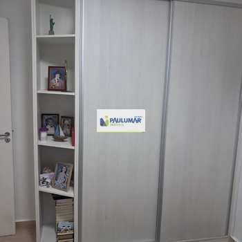 Apartamento em Mongaguá, bairro Centro
