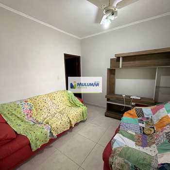 Casa em Mongaguá, bairro Pedreira