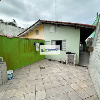 Casa em Mongaguá, bairro Pedreira