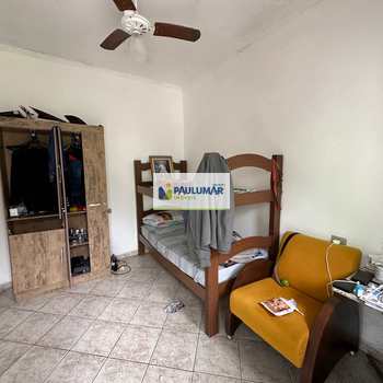 Casa em Mongaguá, bairro Pedreira
