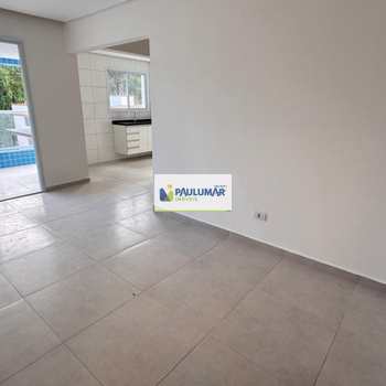 Apartamento em Mongaguá, bairro Centro