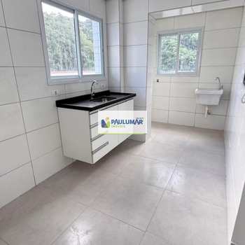 Apartamento em Mongaguá, bairro Centro