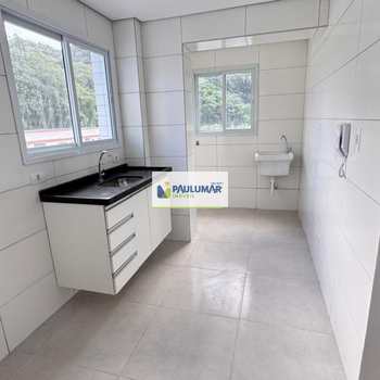 Apartamento em Mongaguá, bairro Centro