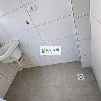 Apartamento em Mongaguá, bairro Centro