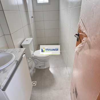 Apartamento em Mongaguá, bairro Centro
