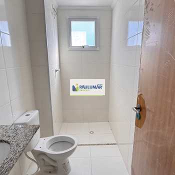 Apartamento em Mongaguá, bairro Centro