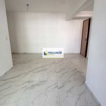 Apartamento em Mongaguá, bairro Centro