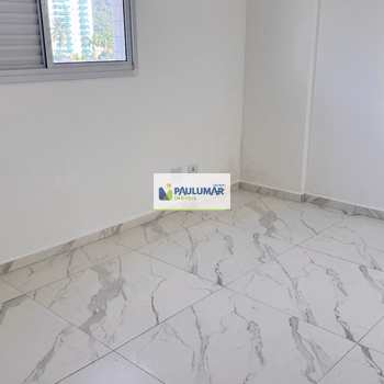 Apartamento em Mongaguá, bairro Centro