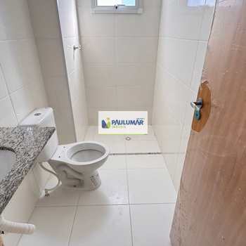 Apartamento em Mongaguá, bairro Centro