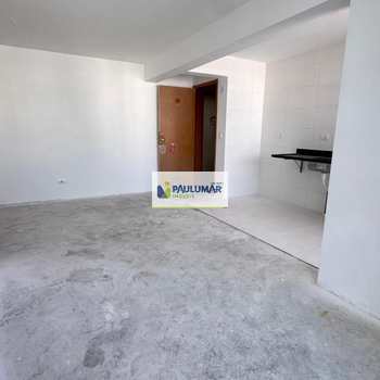 Apartamento em Mongaguá, bairro Centro