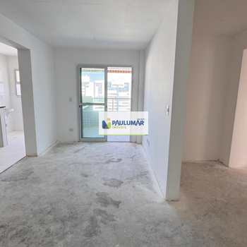 Apartamento em Mongaguá, bairro Centro