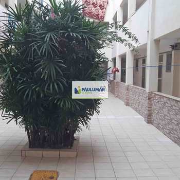 Apartamento em Mongaguá, bairro Centro