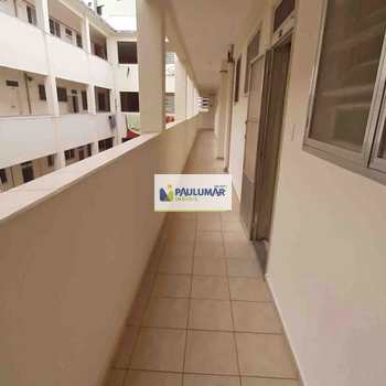 Apartamento em Mongaguá, bairro Centro