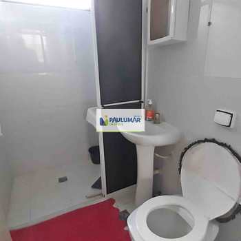Apartamento em Mongaguá, bairro Centro