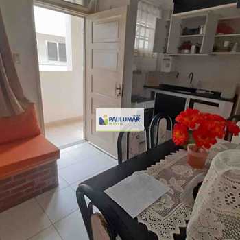 Apartamento em Mongaguá, bairro Centro