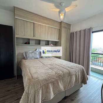 Apartamento em Praia Grande, bairro Real
