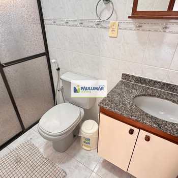 Apartamento em Mongaguá, bairro Centro
