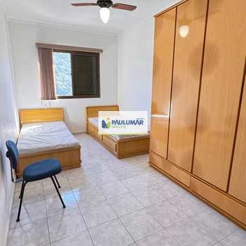 Apartamento em Mongaguá, bairro Centro