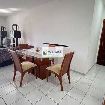 Apartamento em Mongaguá, bairro Centro