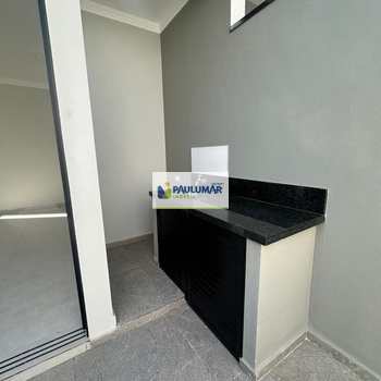 Casa em Mongaguá, bairro Jardim Praia Grande