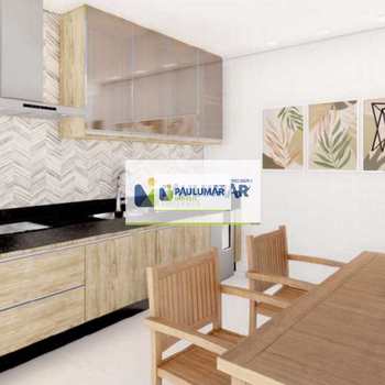 Apartamento em Mongaguá, bairro Centro