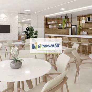 Apartamento em Mongaguá, bairro Centro