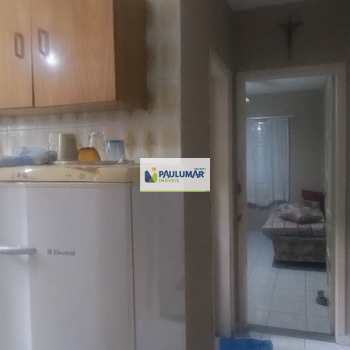 Apartamento em Mongaguá, bairro Centro