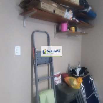 Apartamento em Mongaguá, bairro Centro