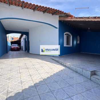 Casa em Mongaguá, bairro Jardim Praia Grande