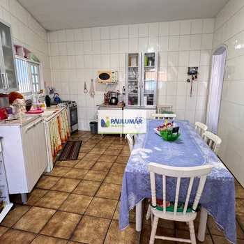 Casa em Mongaguá, bairro Jardim Praia Grande