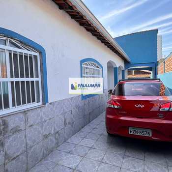 Casa em Mongaguá, bairro Jardim Praia Grande