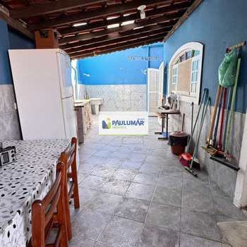Casa em Mongaguá, bairro Jardim Praia Grande