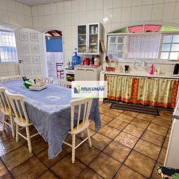 Casa em Mongaguá, bairro Jardim Praia Grande