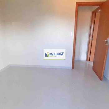 Apartamento em Praia Grande, bairro Caiçara