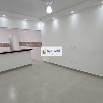 Casa em Praia Grande, bairro Caiçara