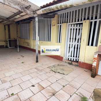 Casa em Mongaguá, bairro Jardim Marina