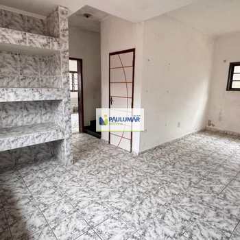 Casa em Mongaguá, bairro Jardim Marina