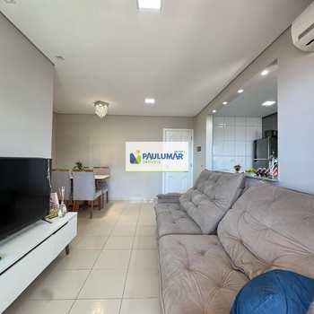 Apartamento em Mongaguá, bairro Centro