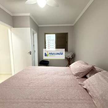 Apartamento em Mongaguá, bairro Centro