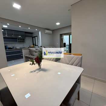 Apartamento em Mongaguá, bairro Centro