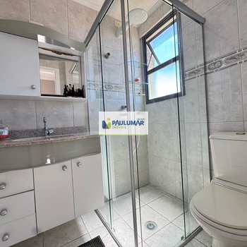 Apartamento em Mongaguá, bairro Centro
