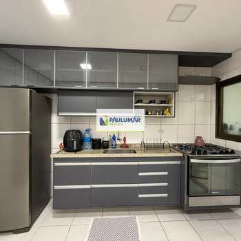 Apartamento em Mongaguá, bairro Centro