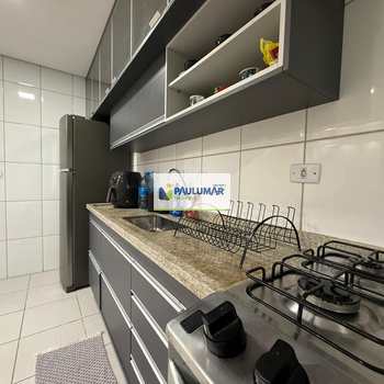 Apartamento em Mongaguá, bairro Centro