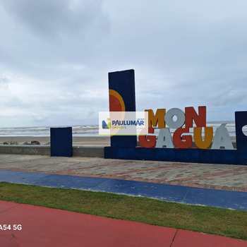 Apartamento em Mongaguá, bairro Centro