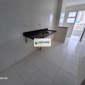 Apartamento em Mongaguá, bairro Centro